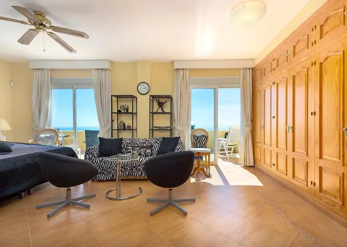 Roca Penthouse * Estepona