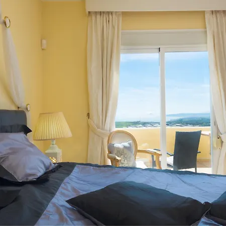 Roca Penthouse * Estepona