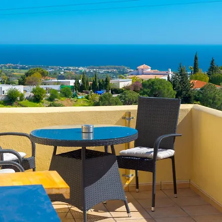 Apartamento Roca Penthouse Estepona
