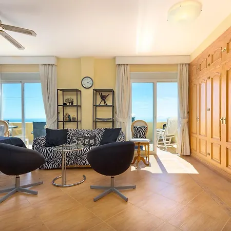 Roca Penthouse إِستيبونا